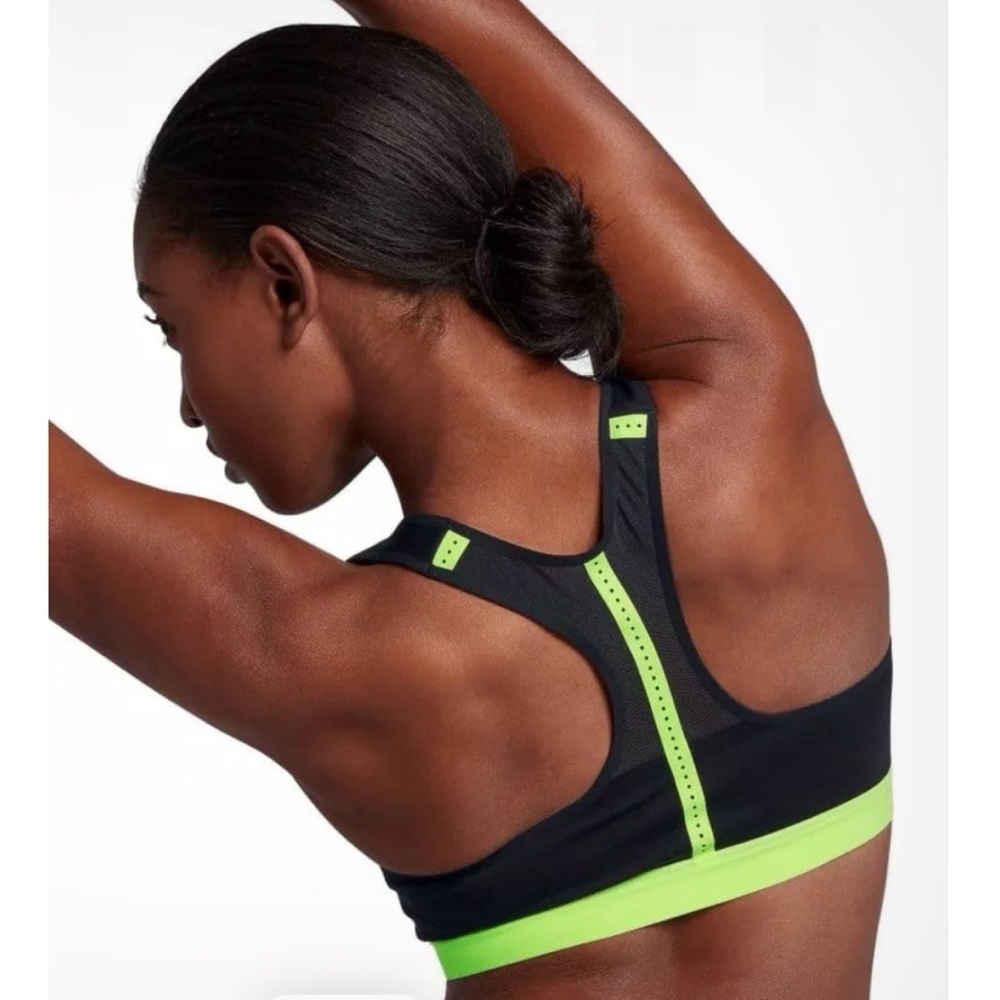 Nike Motion Adapt High-Support Compression Sports Bra Black